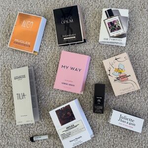 Deluxe 10-piece fragrance sample set
